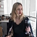 София, 33 года