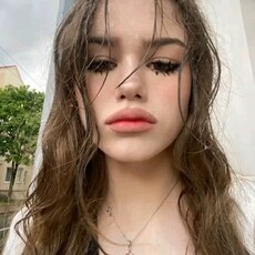 Фотография девушки Арина, 18 лет из г. Санкт-Петербург