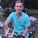 Артём, 23 года