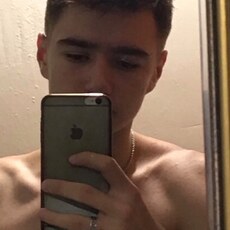 Фотография мужчины Артём, 18 лет из г. Красноярск