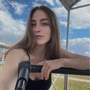 Яна, 23 года