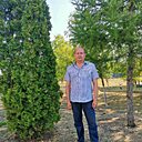 Анатолий, 53 года