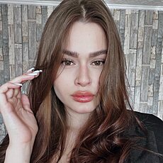 Фотография девушки Ева, 18 лет из г. Ангарск