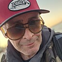 Эмигрант, 48 лет