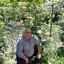 Оник, 67 лет