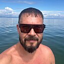 Макс, 44 года