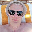 Валентин, 44 года