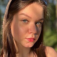 Фотография девушки Карина, 20 лет из г. Гурьевск (Кемеровская Обл)