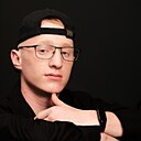 Молодой, 20 лет