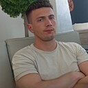 Пользователь, 30 лет