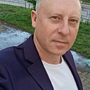Friendly, 42 года