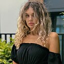 Вика, 22 года