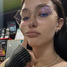 Фотография девушки Арина, 22 года из г. Сургут