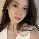 Сафие, 18 лет