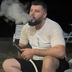 Фотография мужчины Cosmin Lucian, 37 лет из г. Craiova