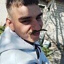 Артем, 22 года