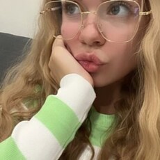 Фотография девушки Алина, 18 лет из г. Благовещенск