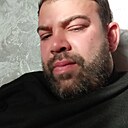 Али, 32 года