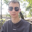 Роман, 22 года