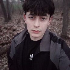 Фотография мужчины Денис, 20 лет из г. Воронеж