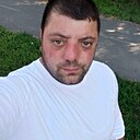 Парвиз, 32 года