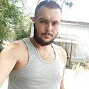 Макс, 33 года