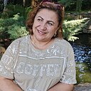 Королева, 53 года