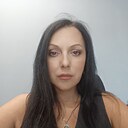 Она, 51 год