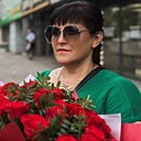Брюнетка, 50 лет