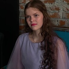 Фотография девушки Алина, 18 лет из г. Новоуральск