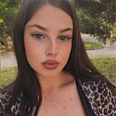 Полина, 25 лет