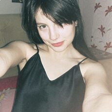 Фотография девушки Полина, 18 лет из г. Тюмень