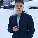 Михаил, 18 лет