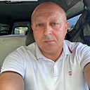 Исуф, 44 года