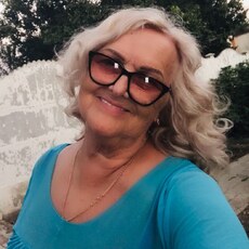 Фотография девушки Ирина, 66 лет из г. Санкт-Петербург