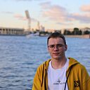 Денис, 23 года
