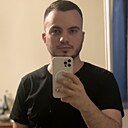 Макс, 33 года
