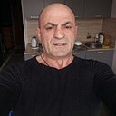 Пет, 55 лет