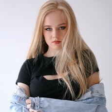 Фотография девушки Алёна, 20 лет из г. Сосновоборск (Красноярский Край)