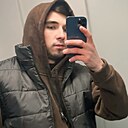 Комрон, 23 года