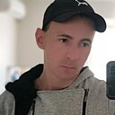 Ден, 32 года