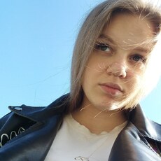 Фотография девушки Kristina, 19 лет из г. Нижний Тагил