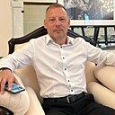 Максим, 44 года