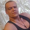 Leon, 44 года