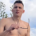 Максим, 23 года
