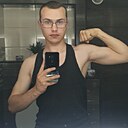 Максим, 21 год