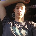 Валерий, 22 года