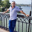 Виктор, 62 года