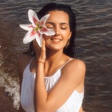 Фотография девушки Aynur, 21 год из г. Санкт-Петербург