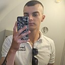 Артём, 22 года